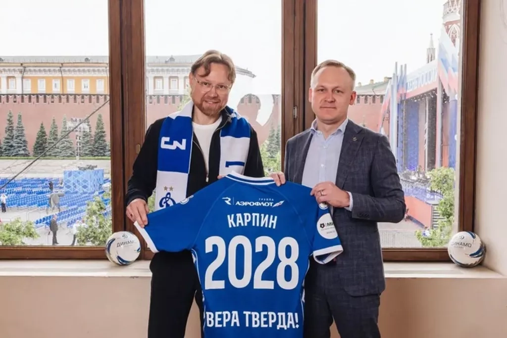 Селюк: Карпин манипулирует сборной