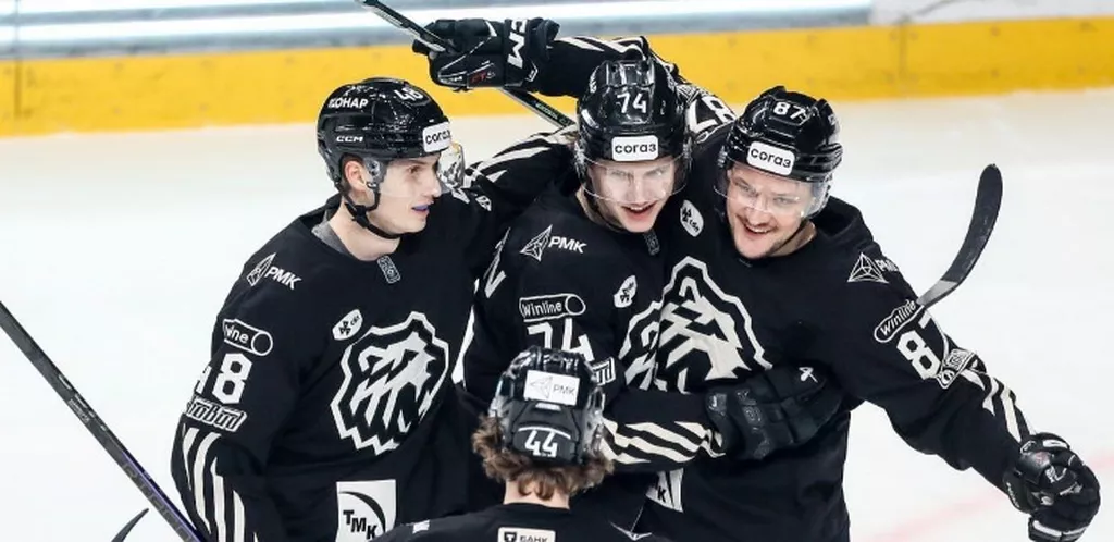 Клуб «Трактор»