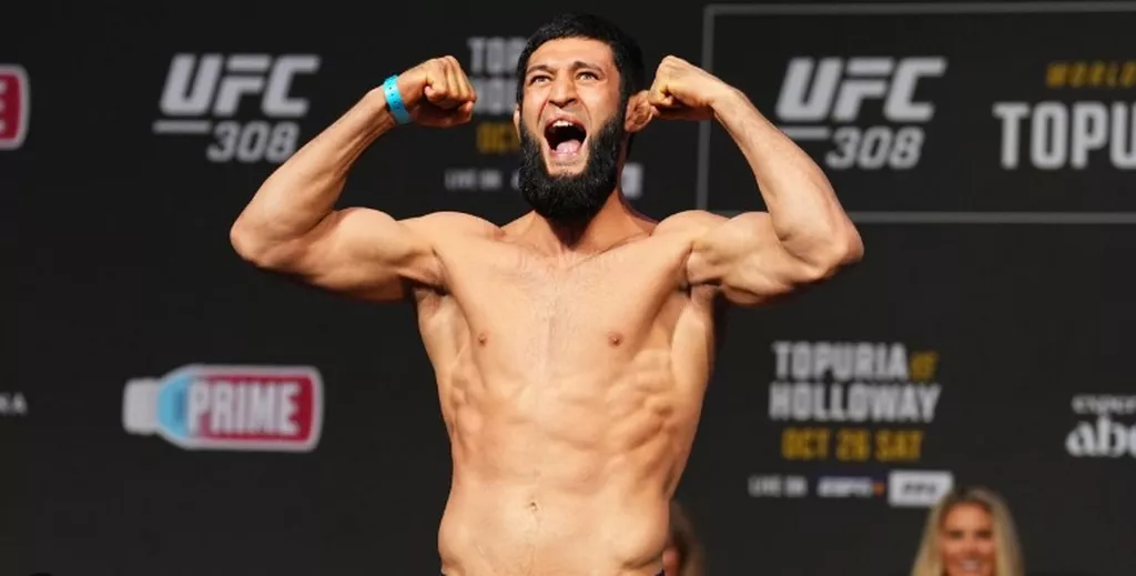 Хамзат Чимаев