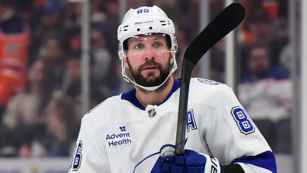 Кучеров возглавил рейтинг лучших крайних нападающих НХЛ по версии NHL Network, Овечкин не попал в топ-10
