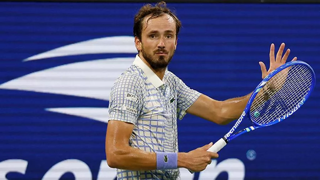 Даниил Медведев будет оштрафован за скандальное поведение на US Open