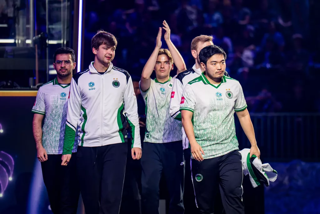 Team Falcons стали чемпионами мира, выиграв турнир The International 14 по Dota 2