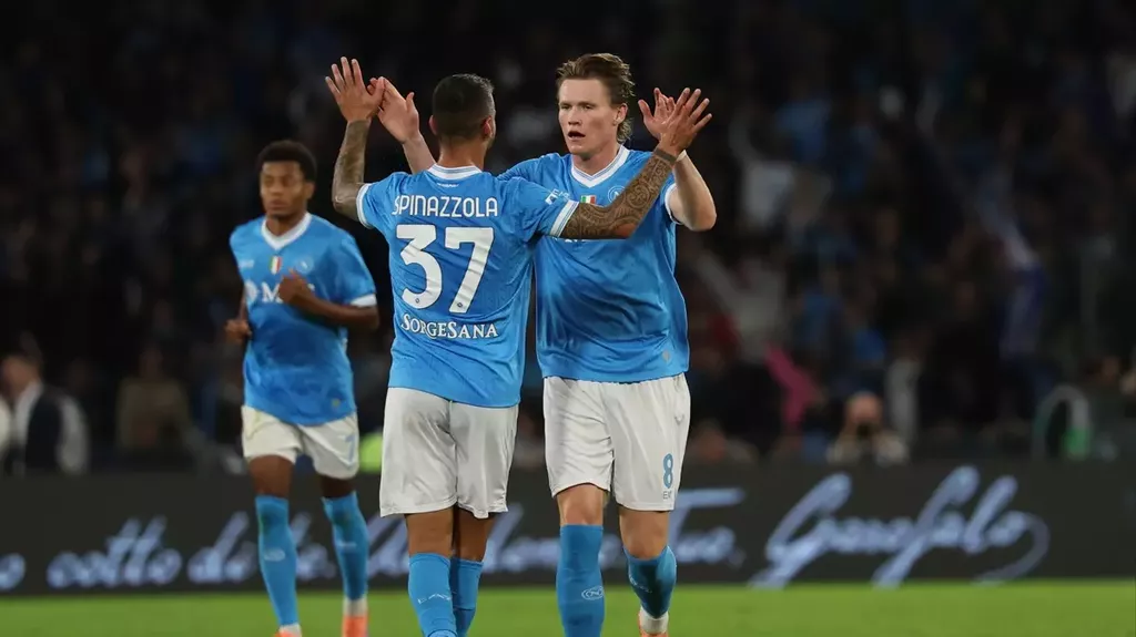 «Наполи» с минимальным счетом обыграл «Лечче» в гостевом матче 9-го тура Серии А