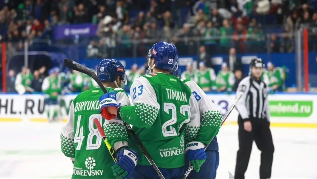 «Салават Юлаев» на домашней арене разгромил «Адмирал» со счётом 6:1