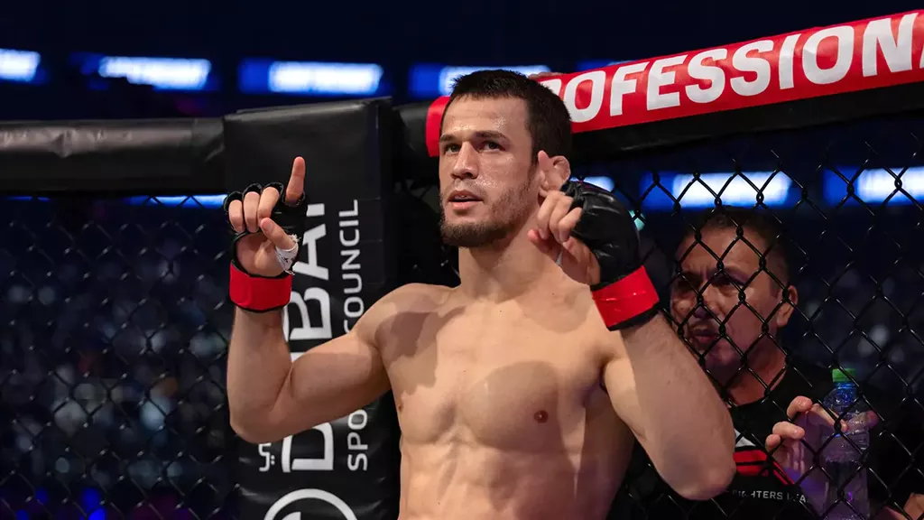 Усман Нурмагомедов победил Пола Хьюза и стал чемпионом PFL