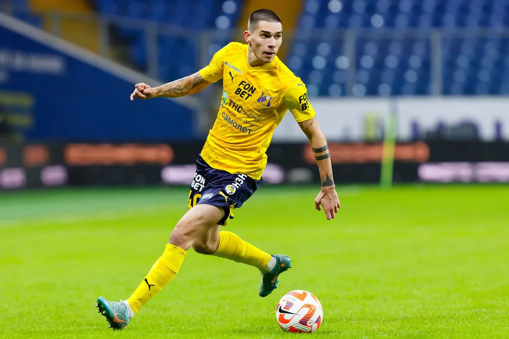 Источник: «Зенит» хочет усилиться футболистом «Ростова» под изменение лимита в РПЛ