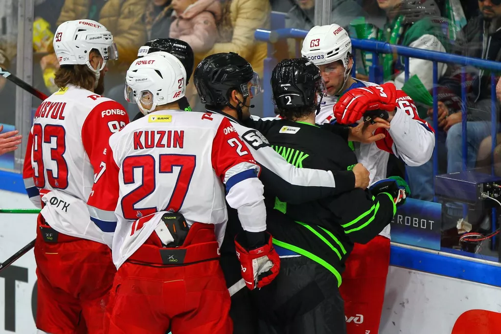 «Локомотив» в гостях обыграл «Салават Юлаев», прервав 5-матчевую победную серию хозяев