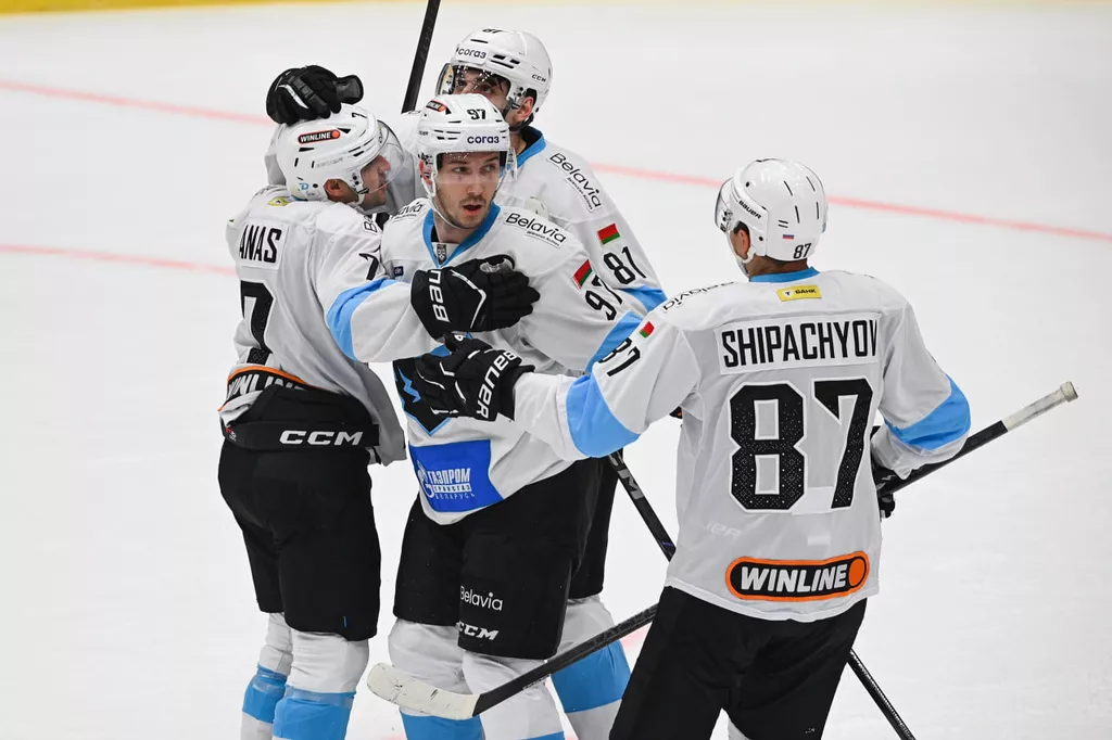 Минское «Динамо» выиграло третий матч подряд в КХЛ, в гостях обыграв «Торпедо»