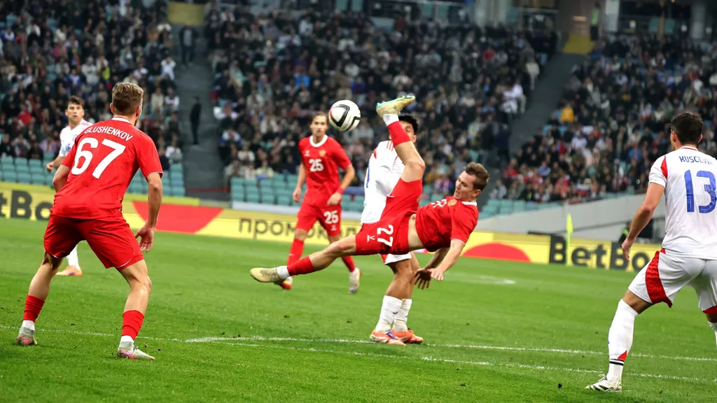 Сборная России потерпела первое с 2023 года поражение, проиграв в товарищеской игре Чили