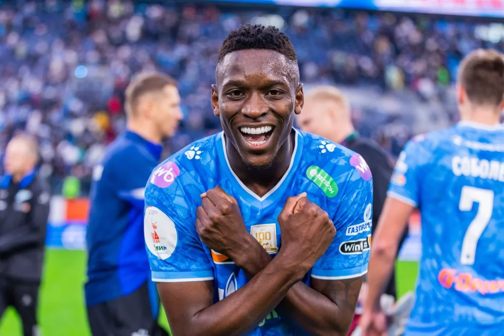 Николаев: очень большая находка Семака — ставить Энрике на позицию нападающего