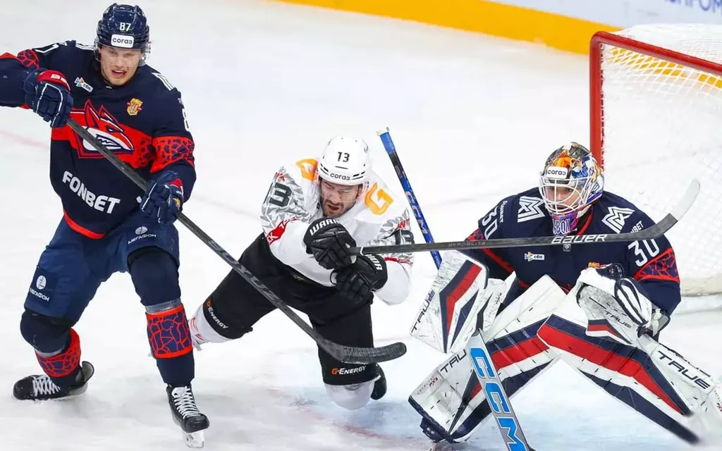 «Авангард» одержал победу над «Металлургом» в гостевом матче регулярного сезона КХЛ