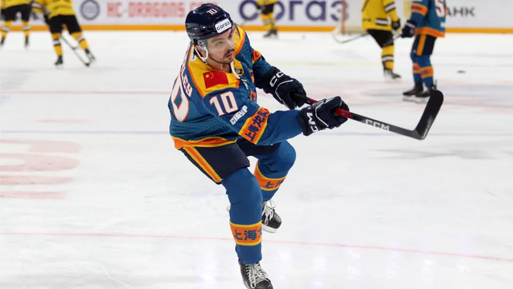 «Шанхай» одержал волевую победу над «Локомотивом», отыгравшись с 1:3 и выиграв в овертайме