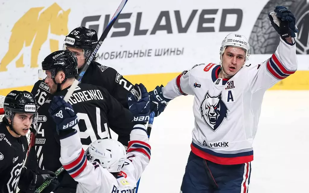 «Трактор» проиграл «Нефтехимику», едва не отыгравшись со счёта 1:4