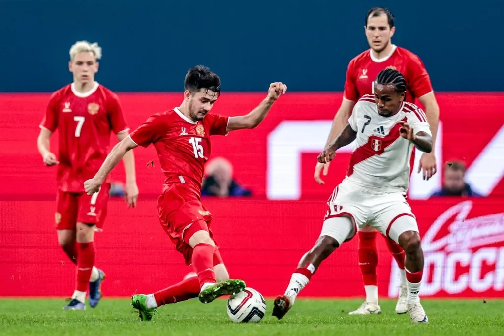 Пономарёв: проводить сейчас «альтернативный» ЧМ в России во время СВО будет неприлично и некрасиво