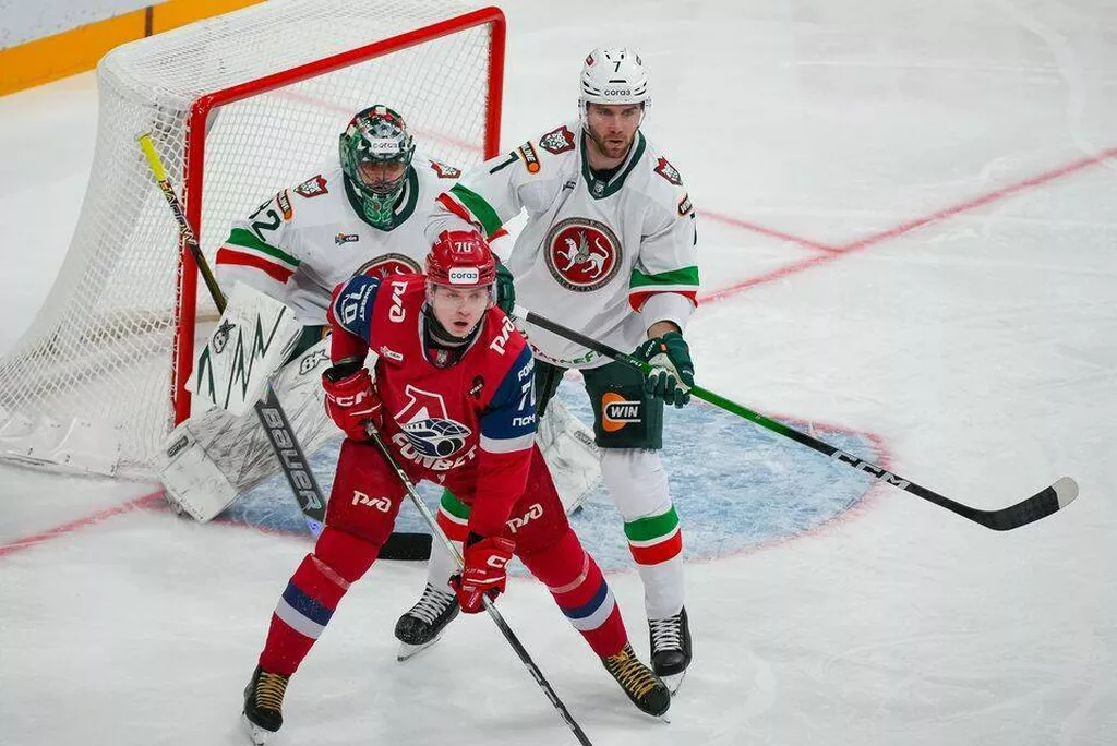 «Локомотив» нанёс «Ак Барсу» третье поражение подряд в сезоне КХЛ