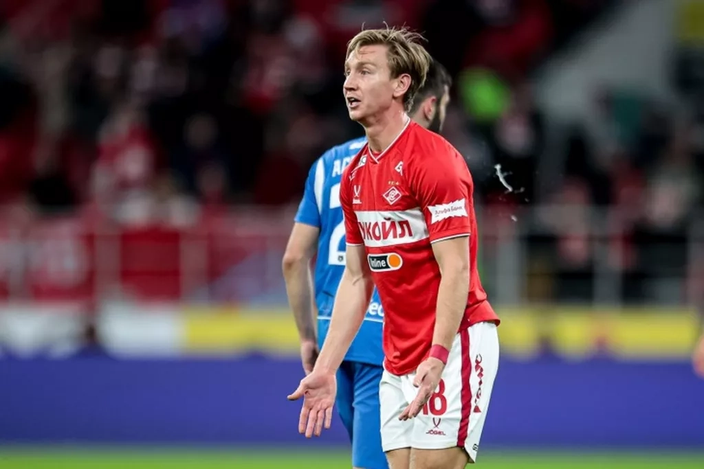 Мостовой не верит в переход Умярова в европейский клуб