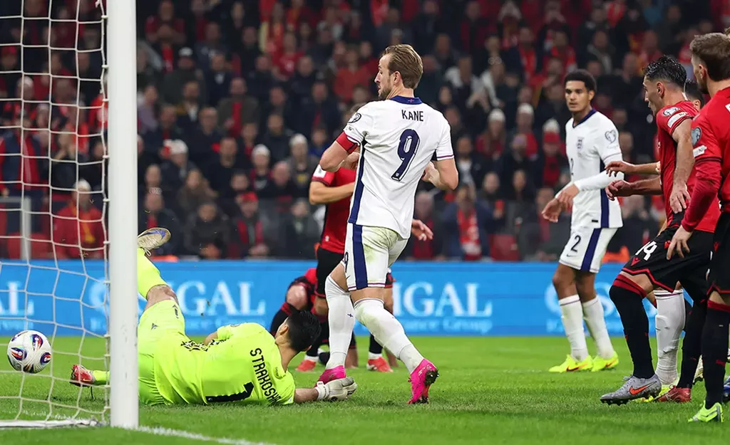 Дубль Кейна помог Англии на выезде обыграть Албанию в матче отбора к ЧМ-2026