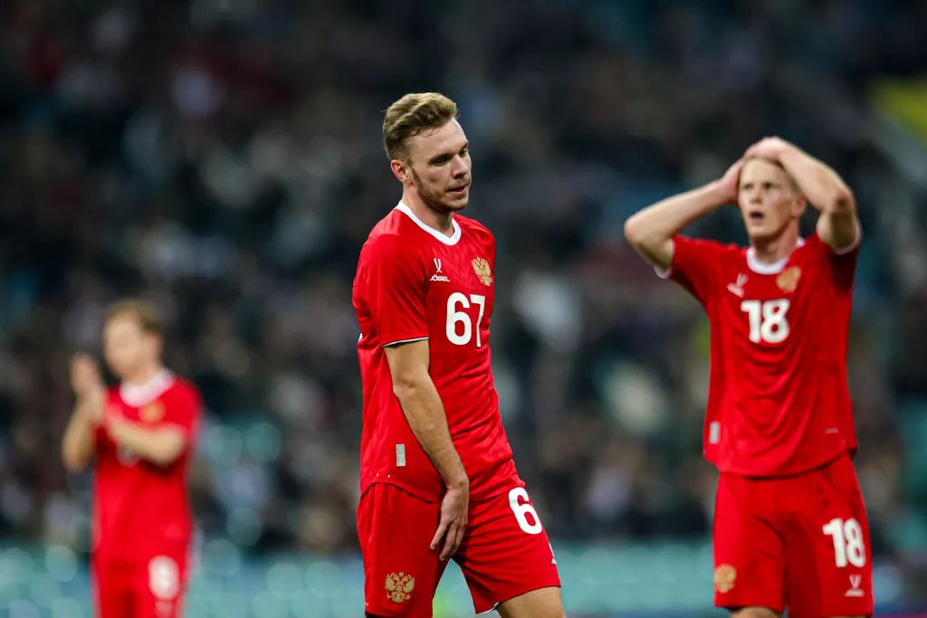 Сборная России опустилась с 30-го на 33-е место в обновленном рейтинге ФИФА