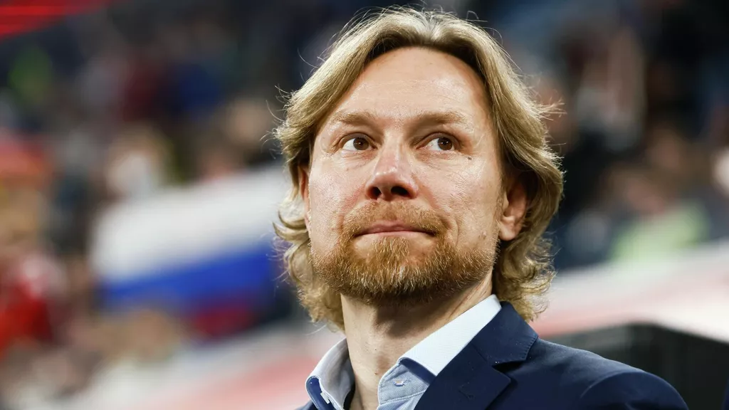 Валерий Карпин покинул пост главного тренера «Динамо»