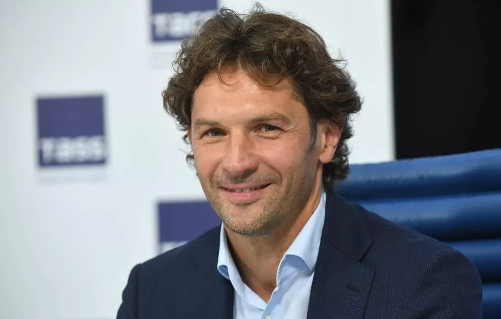 «Не хватает титулов». Сенников — о возможном продлении контракта Галактионова с «Локомотивом»