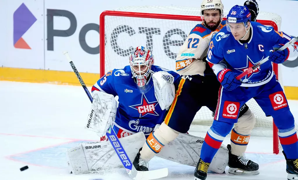 Шайба Савикова за 20 секунд до сирены принесла СКА победу над «Шанхайскими Драконами»