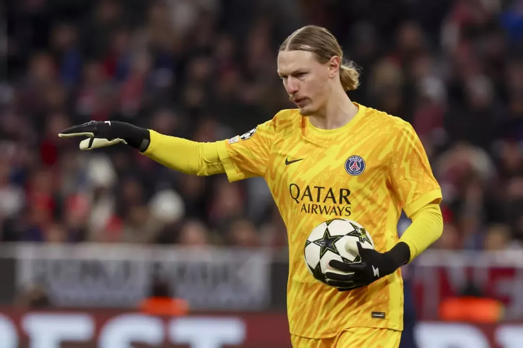 Источник: Матвей Сафонов впервые в сезоне может сыграть за «ПСЖ»