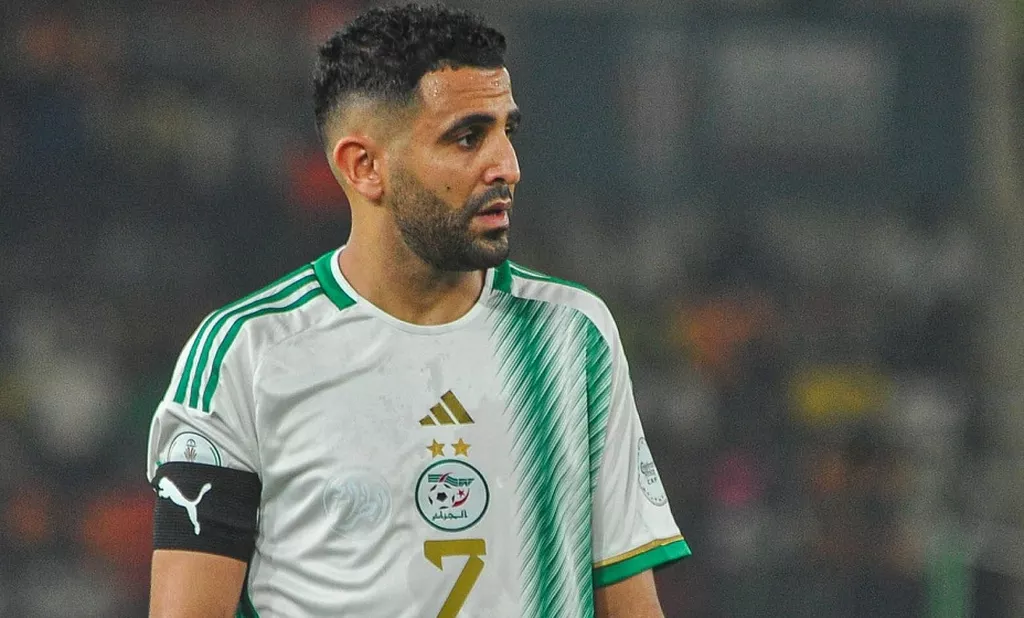 Дубль Мареза помог Алжиру уверенно обыграть Судан на старте группового этапа Кубка Африки