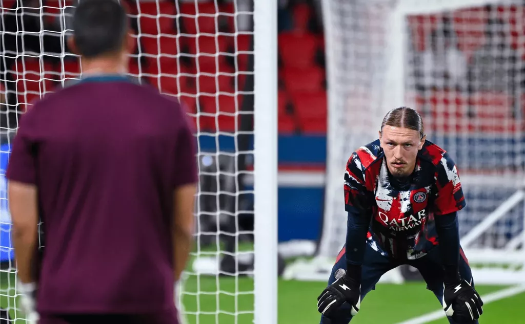 «ПСЖ» обыграл «Метц» и возглавил турнирную таблицу Лиги 1, Матвей Сафонов пропустил два мяча