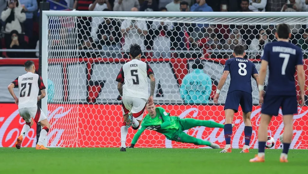 Сафонов с «ПСЖ» выиграл Межконтинентальный кубок ФИФА