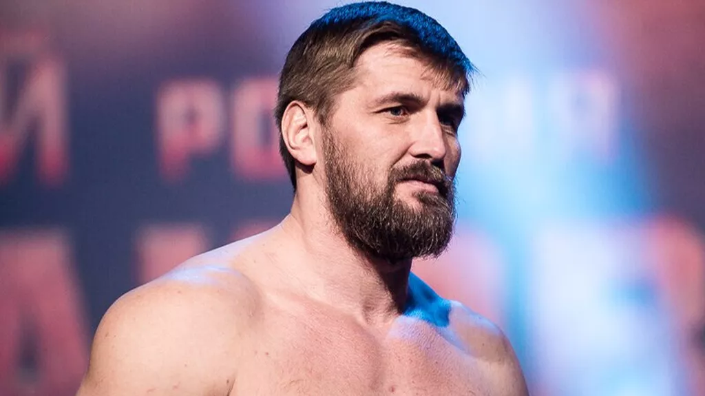 Минаков: очередной заход на пояс Яну будет сделать достаточно сложно.