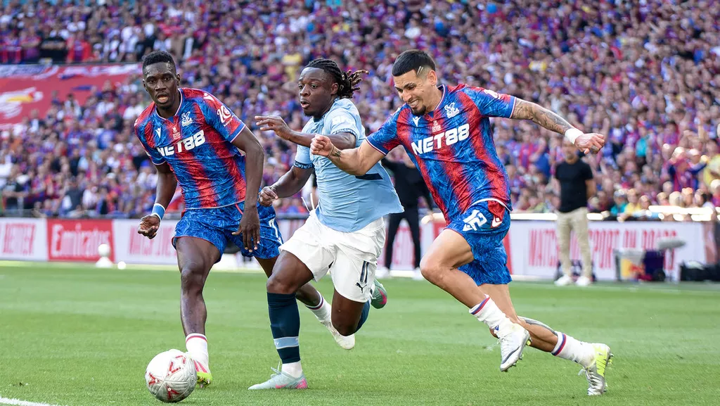 Дубль Холланда помог «Манчестер Сити» разгромить «Кристал Пэлас» в 16-м туре АПЛ