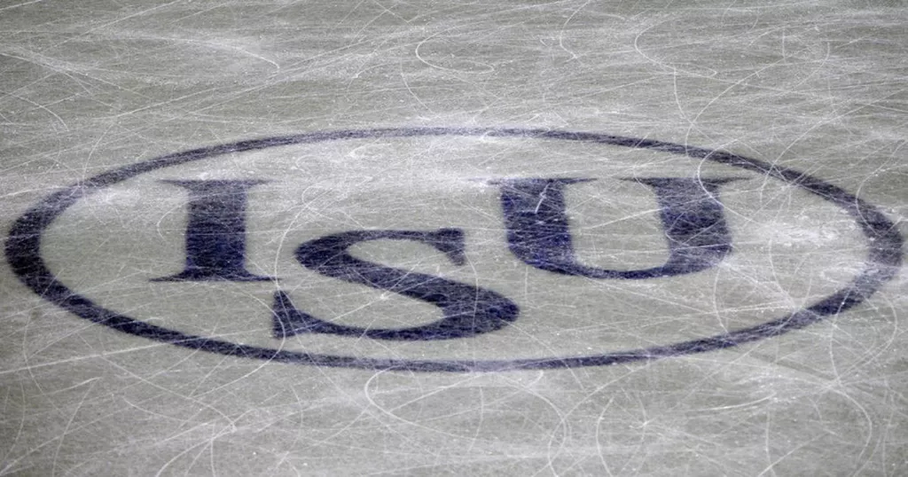 ISU рассмотрит вопрос о возвращении российских фигуристов 13 января