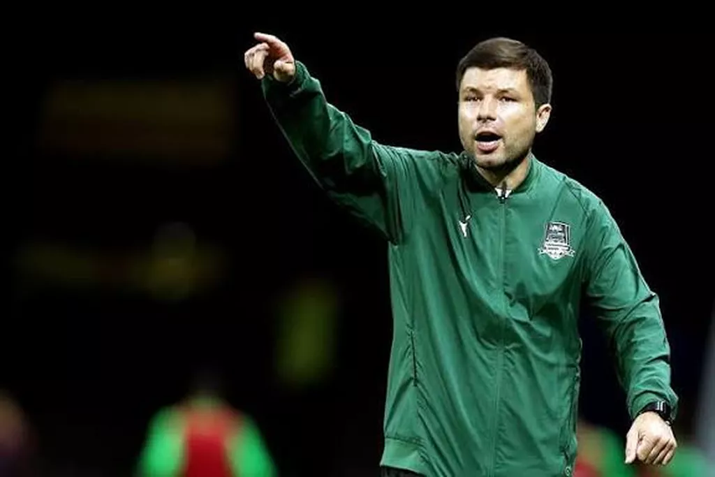 Валерий Непомнящий назвал топ-3 лучших тренера РПЛ в 2025 году