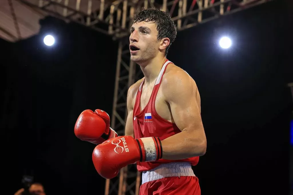 Джамбулат Бижамов стал четвертым российским боксером, выигравшим золото ЧМ в Дубае