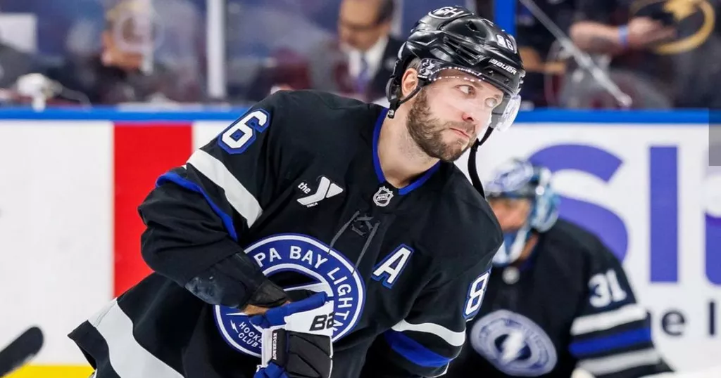 Форвард «Тампы» Никита Кучеров признан первой звездой недели в НХЛ