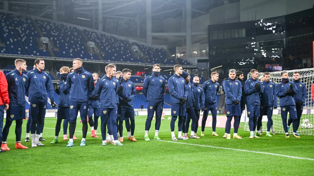 Сборная России завершила 2025 год на 33-м месте рейтинга ФИФА