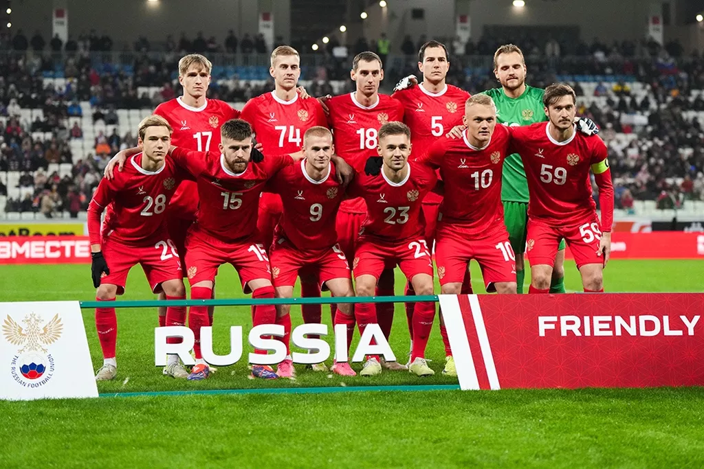 Масалитин: если возвращаться, то с флагом и гимном, иначе это не возвращение