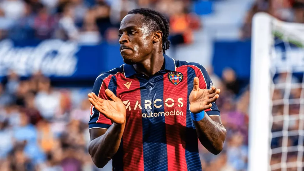 В ЦСКА отреагировали на слухи о предложении в 50 млн евро за форварда «Леванте» Этта-Эйонга