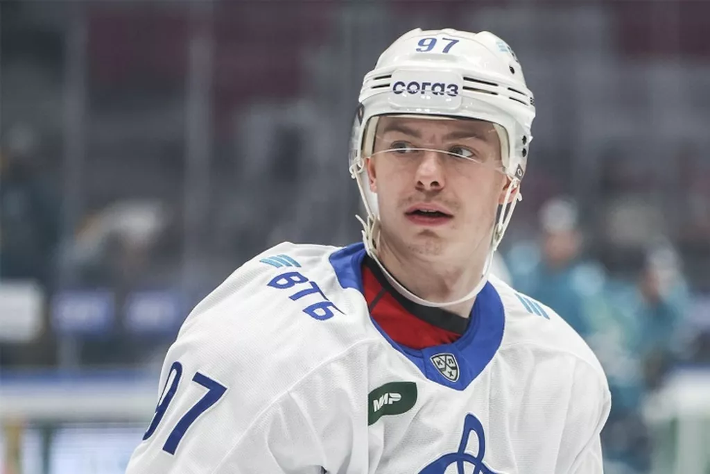 Шесть очков Гусева помогли «Динамо» обыграть «Трактор» в КХЛ