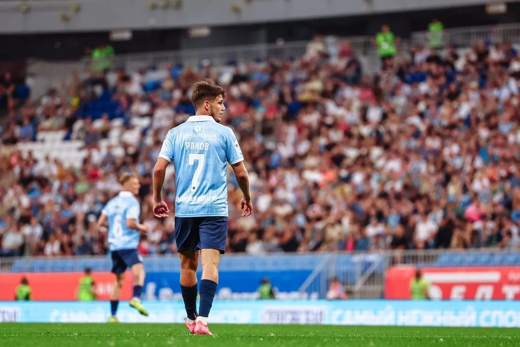 Агент Ракова высказался на тему будущего футболиста в «Локомотиве»