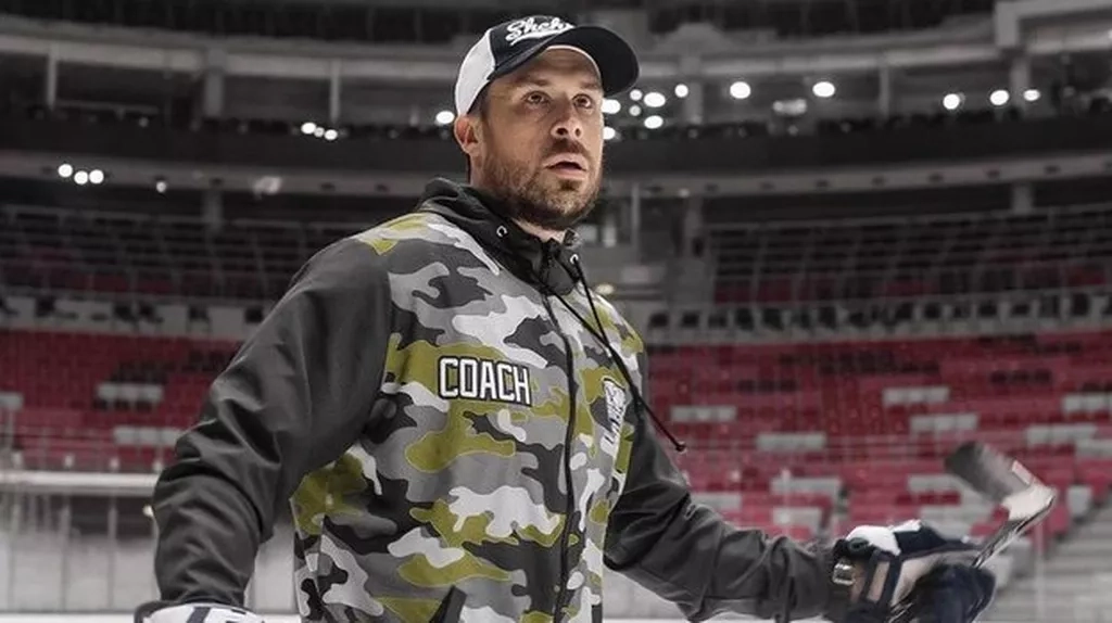 Щитов: не всем тренерам дают развиваться в КХЛ, сейчас руководители готовы увольнять через 5-10 игр