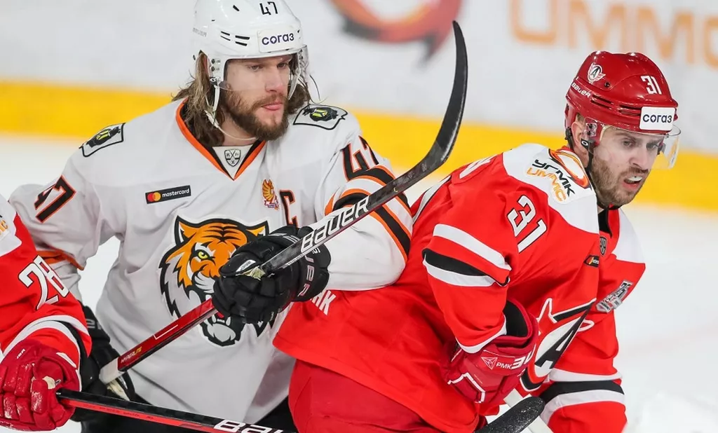 «Автомобилист» нанёс девятое поражение подряд «Амуру» в регулярном сезоне КХЛ