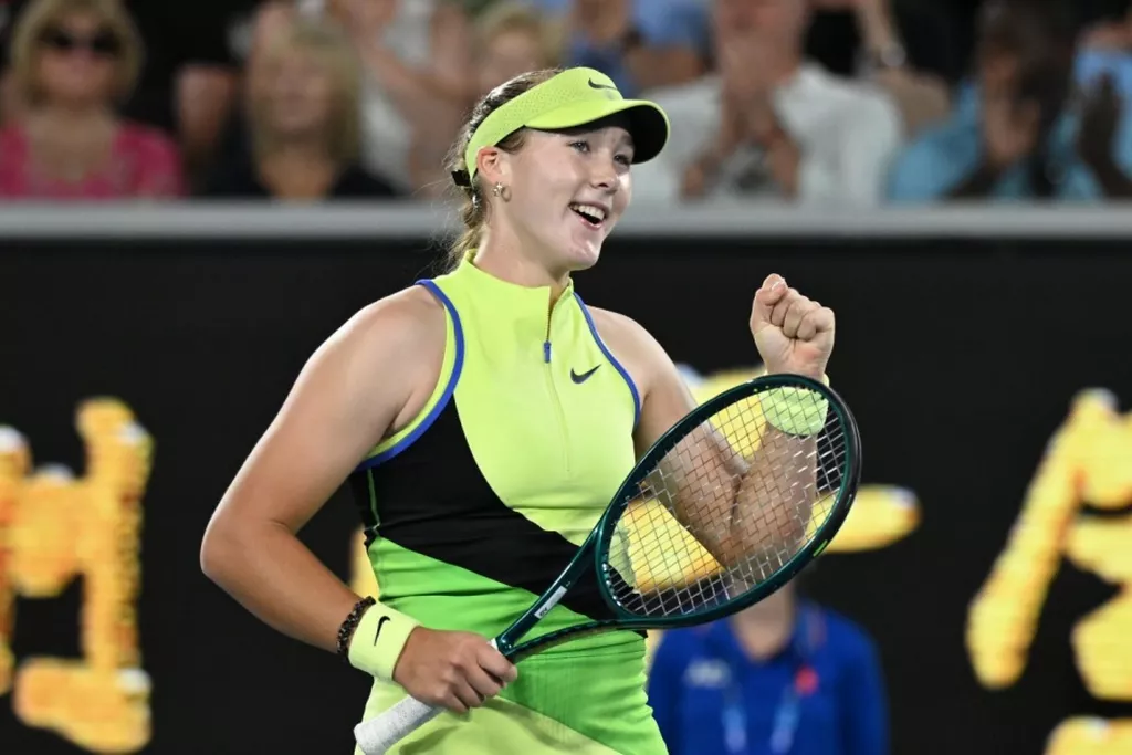 Мирра Андреева проиграла украинке Элине Свитолиной в 4-м круге Australian Open — 2026