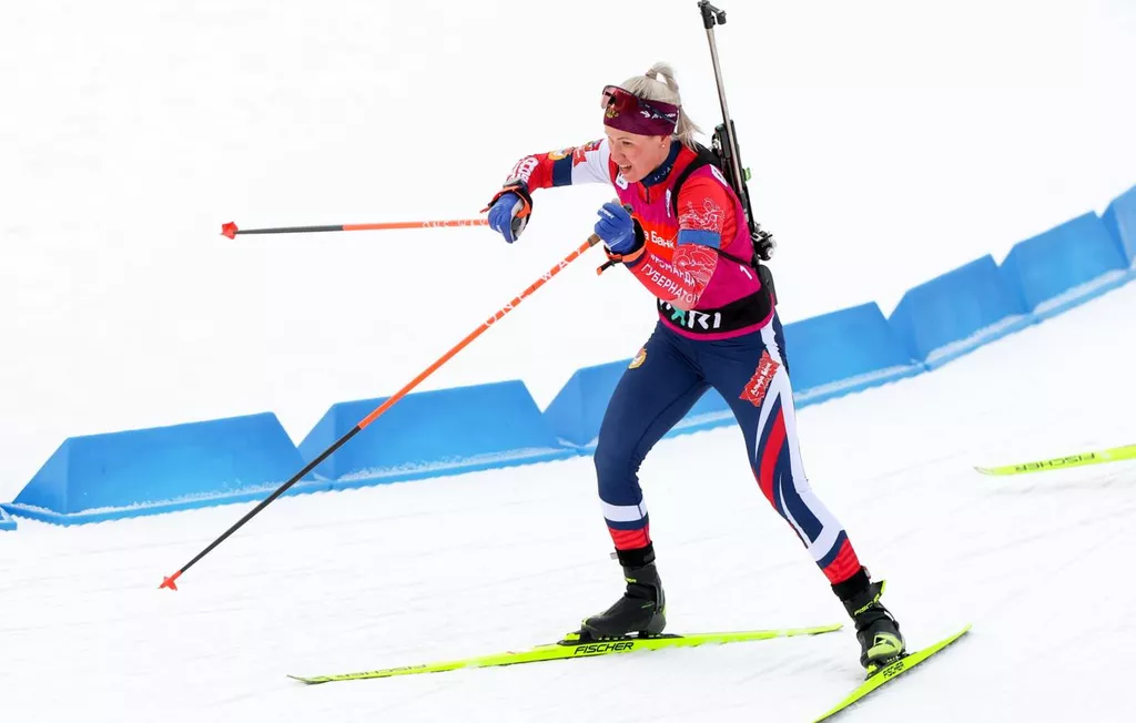 Кристина Резцова — победительница гонки преследования на этапе КР в Дёмине