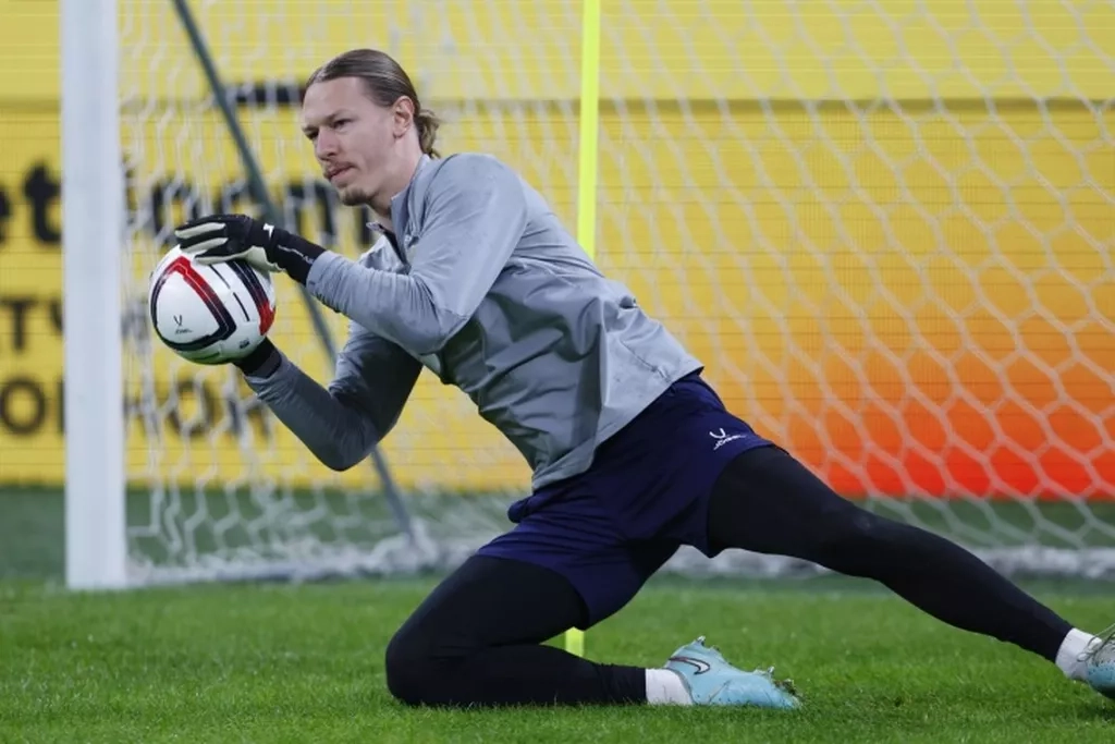 Тарханов высказался об игре Сафонова в «ПСЖ»