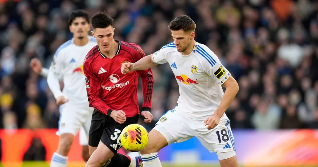 «Манчестер Юнайтед» сыграл вничью с «Лидсом» в гостевом матче 20-го тура АПЛ