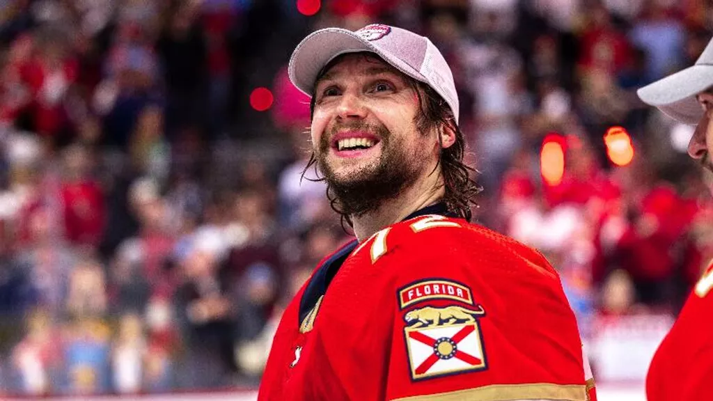 Дональд Трамп назвал Сергея Бобровского легендарным вратарем