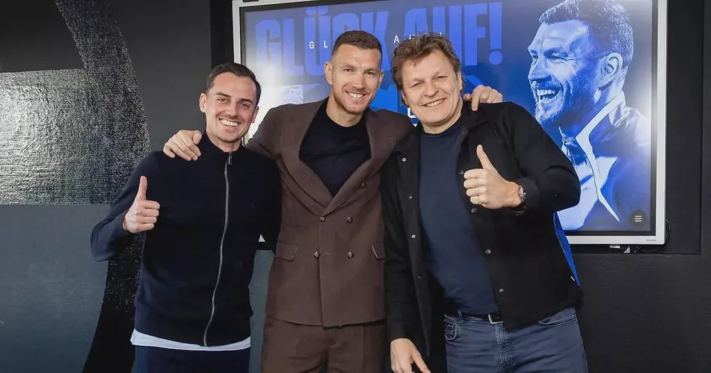 Официально: Эдин Джеко перешёл в немецкий «Шальке»