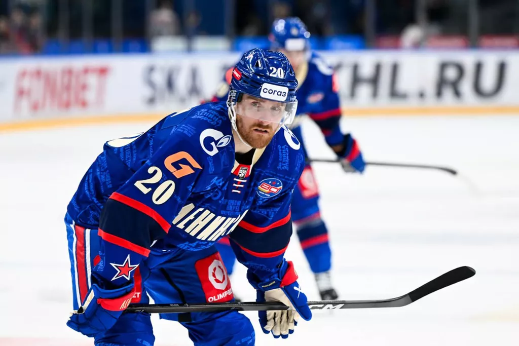 Сафронов: соперники СКА выходят на лед с большим желанием, чем питерский клуб