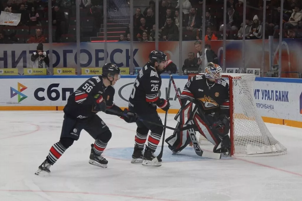 Сафронов: тот факт, что «Металлург» сейчас первый, не повод ему расслабляться